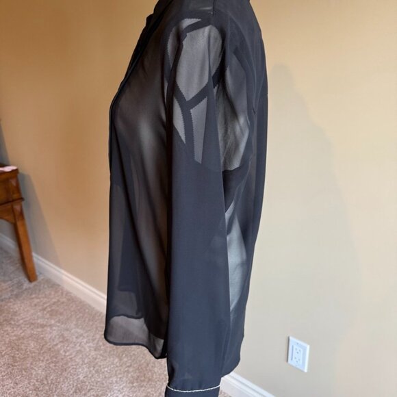 Reitmans sheer black blouse with front pleats and long sleeves, maybe go… - Picture 7 of 11